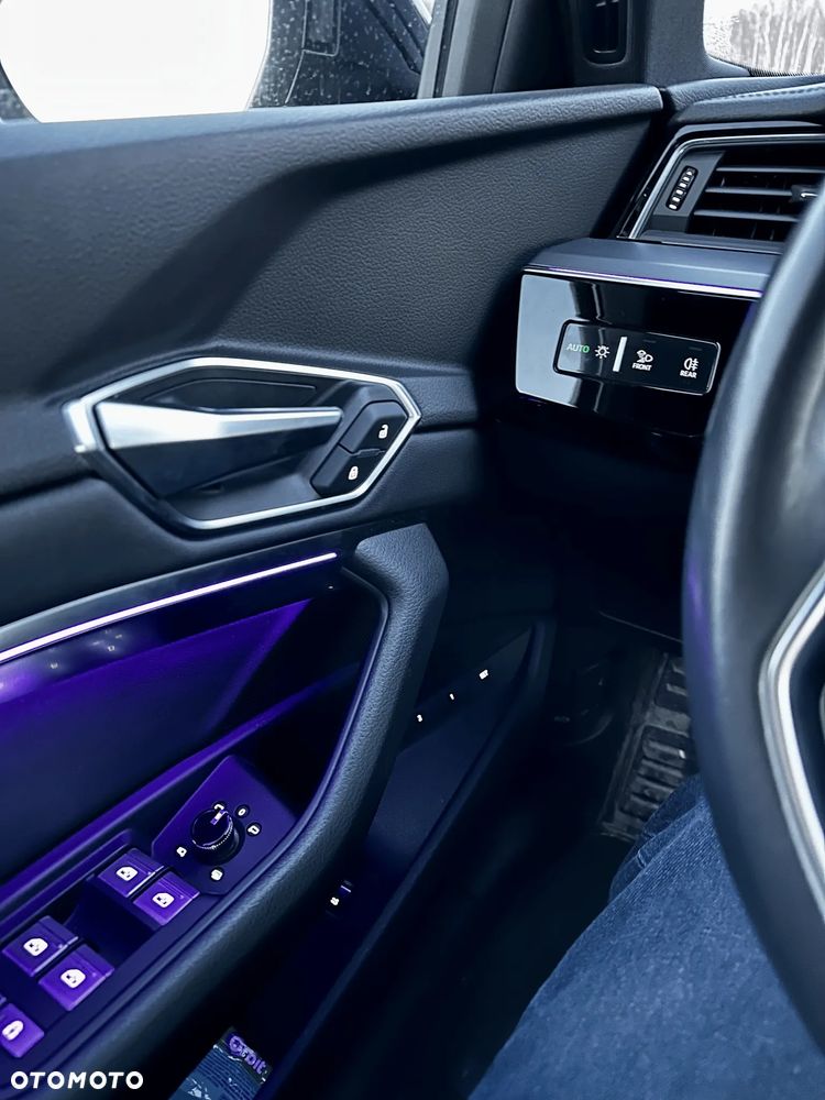 Audi e-tron 55 Quattro S Line - 17