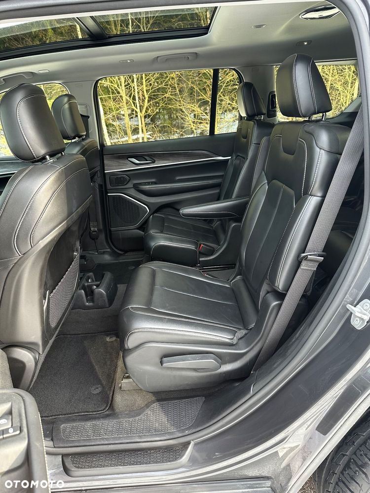 Jeep Grand Cherokee - 15