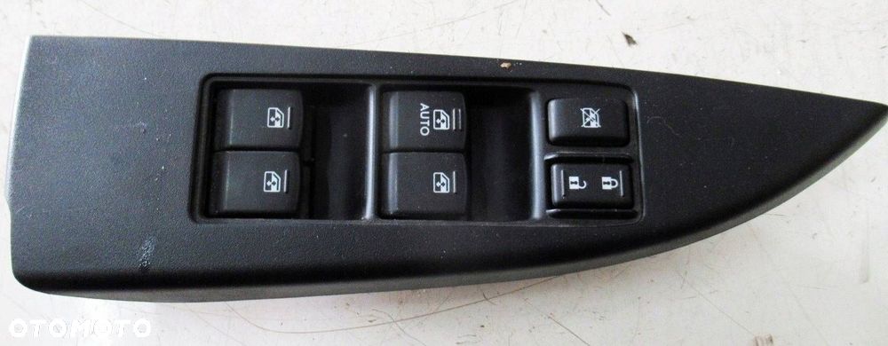 SUBARU OUTBACK IV 2.0 D PANEL PRZEŁĄCZNIKÓW SZYB LEWY PRZEDNI 83071AJ240 - 1