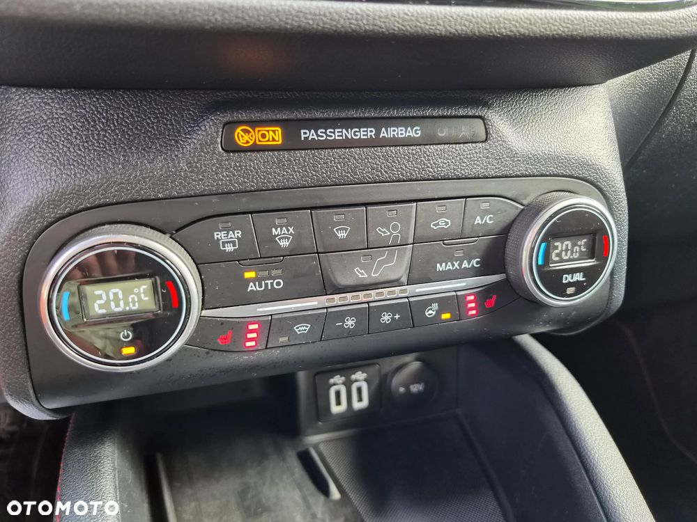 Ford Kuga 2.5 Duratec PHEV ST-LINE X - 24