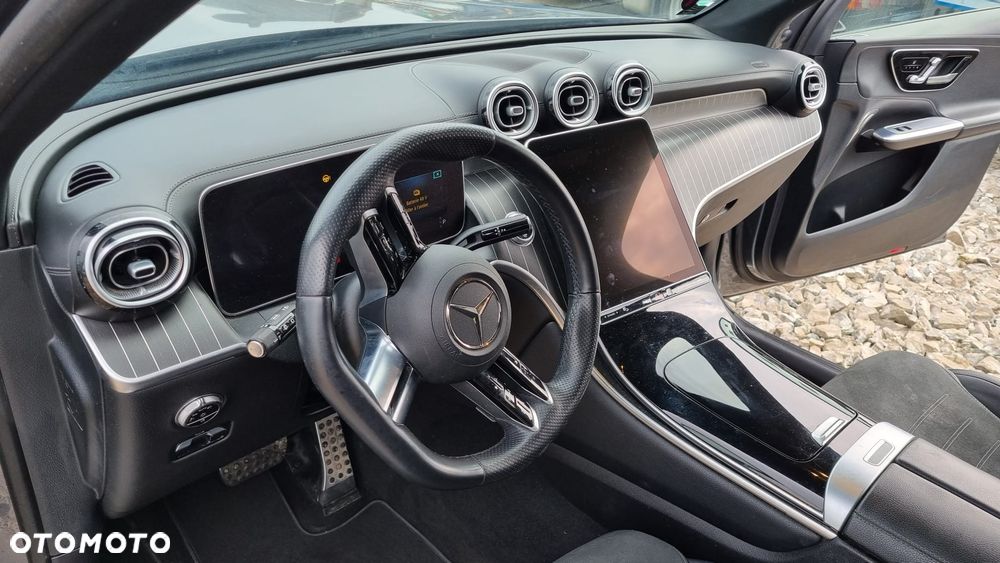 Mercedes-Benz GLC 220 d 4Matic 9G-TRONIC AMG Line Advanced - 33