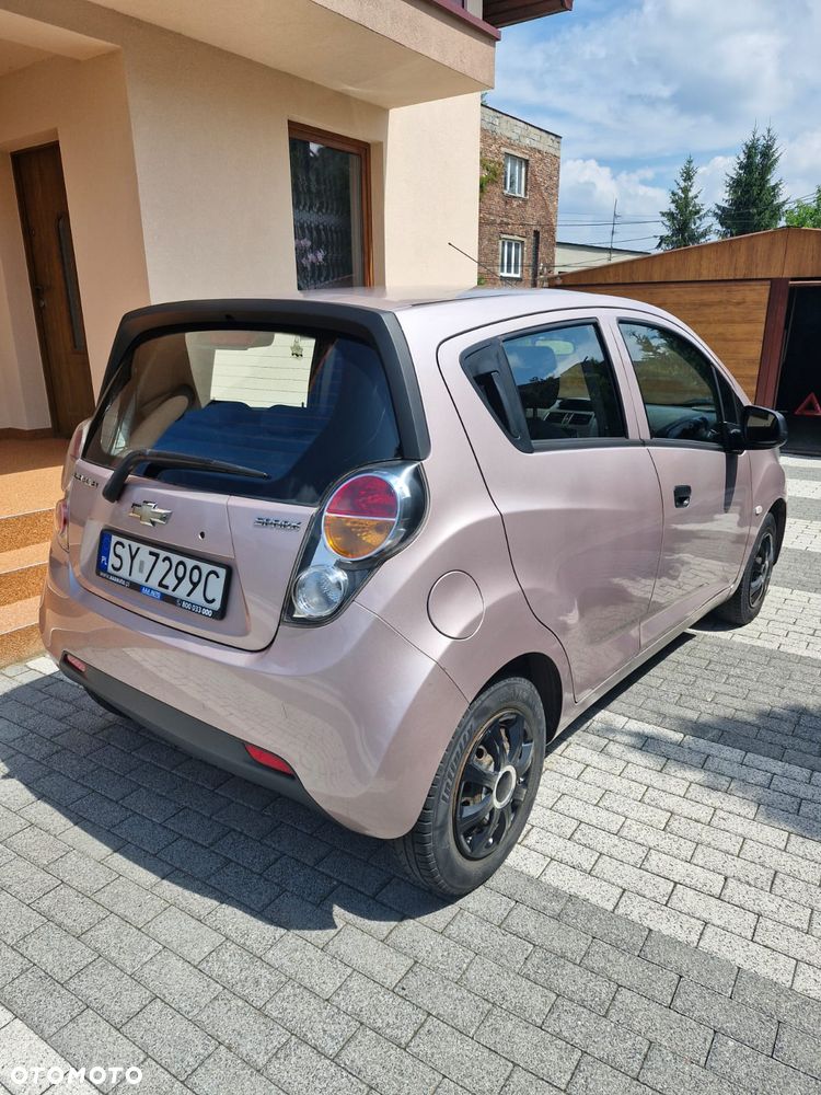 Chevrolet Spark 1.0 Base - 12