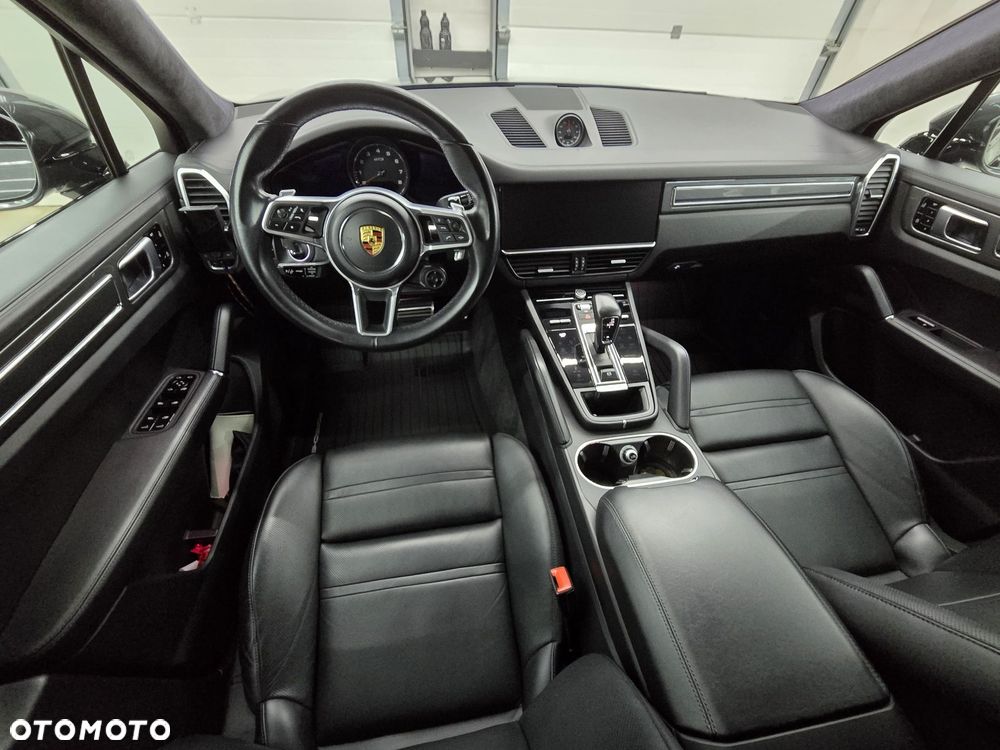 Porsche Cayenne GTS - 14