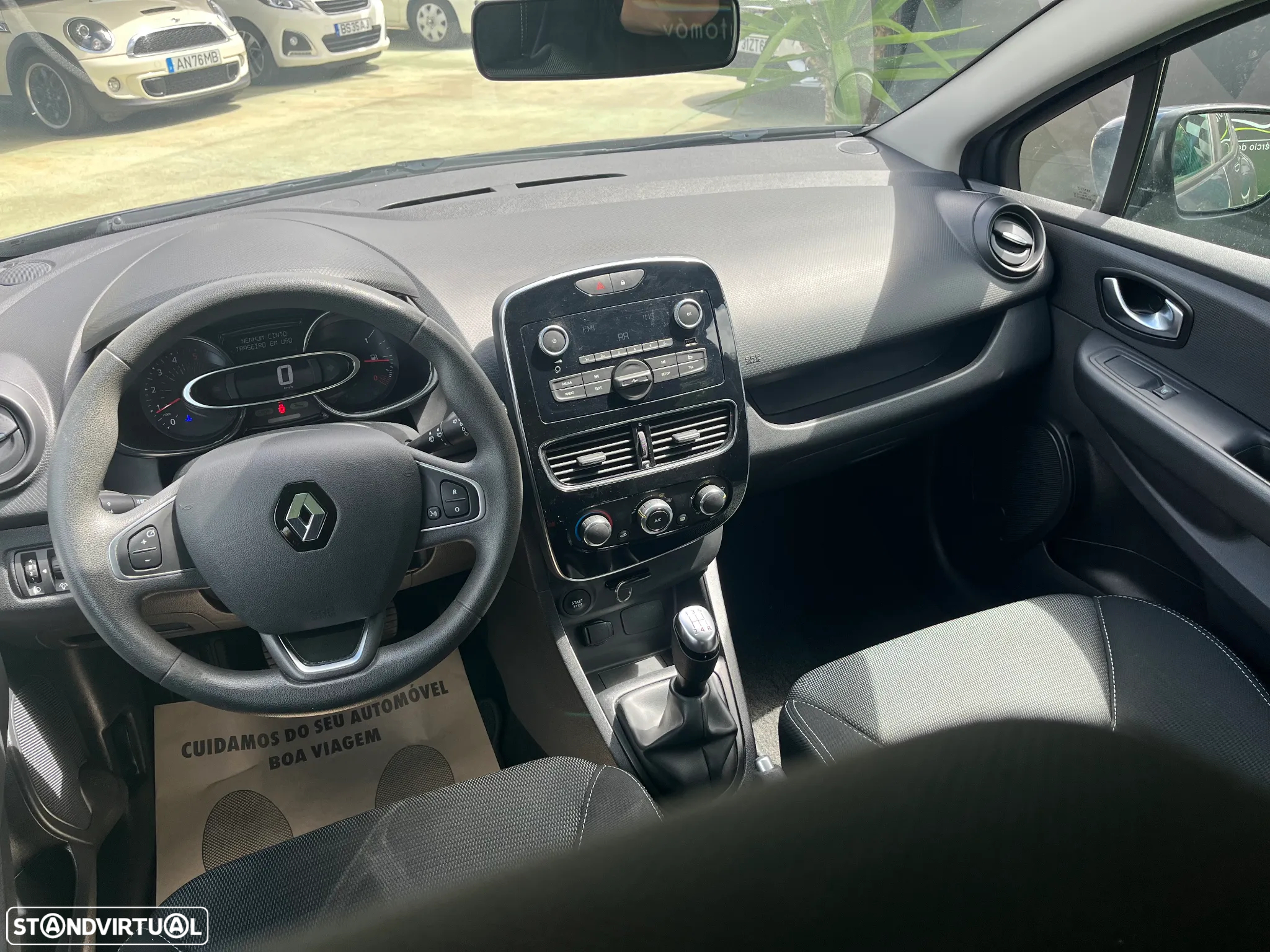 Renault Clio 1.5 dCi Zen - 19