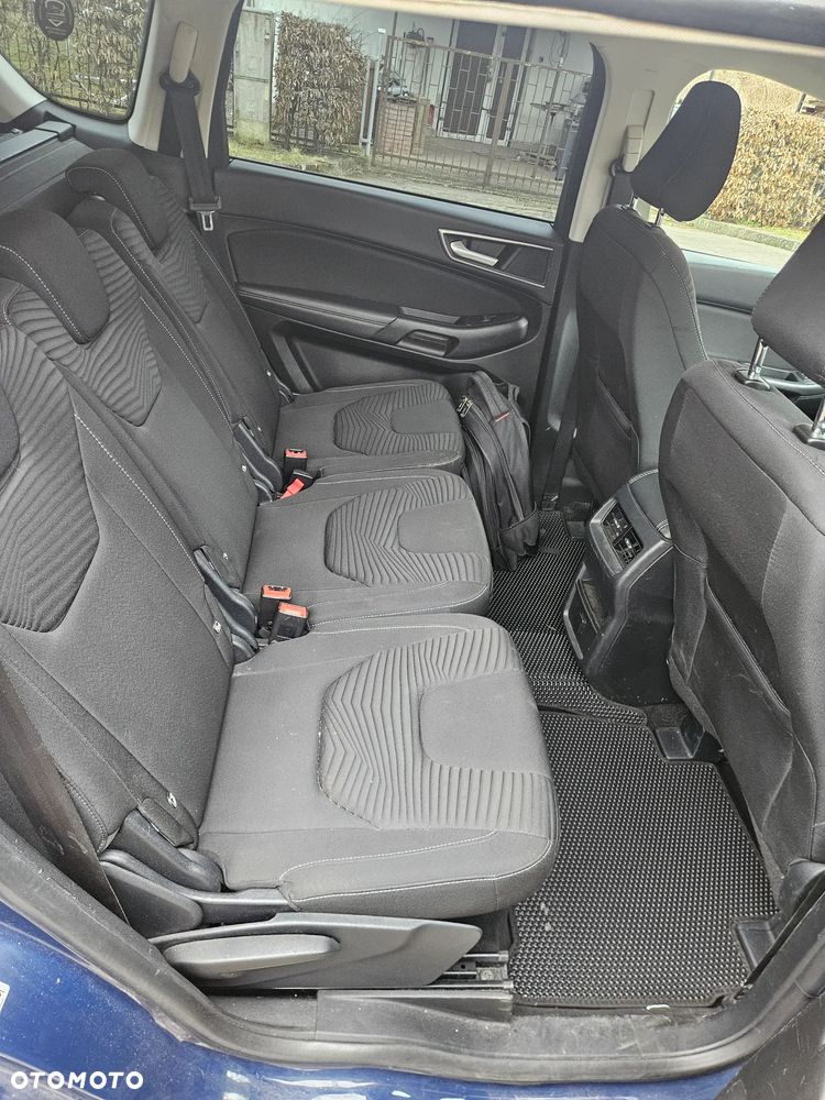 Ford S-Max - 10