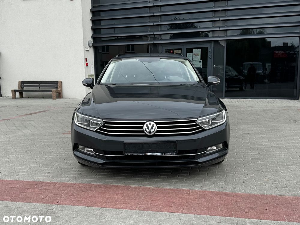 Volkswagen Passat 2.0 TDI (BlueMotion Technology) DSG Comfortline - 8