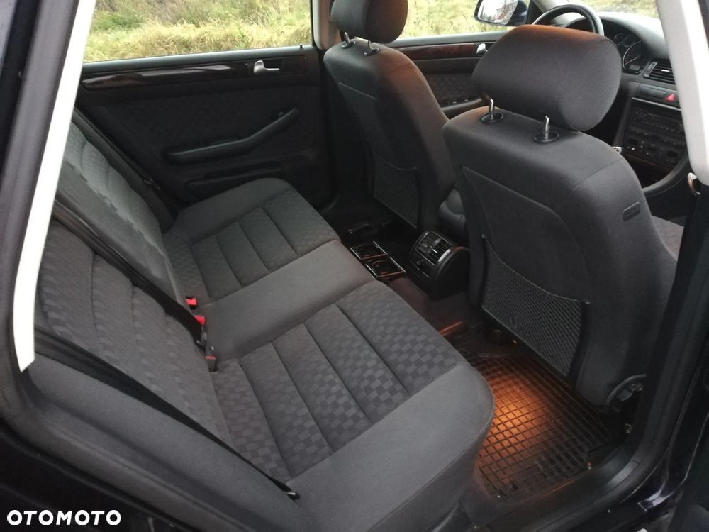 Audi A6 Avant 2.4 - 10