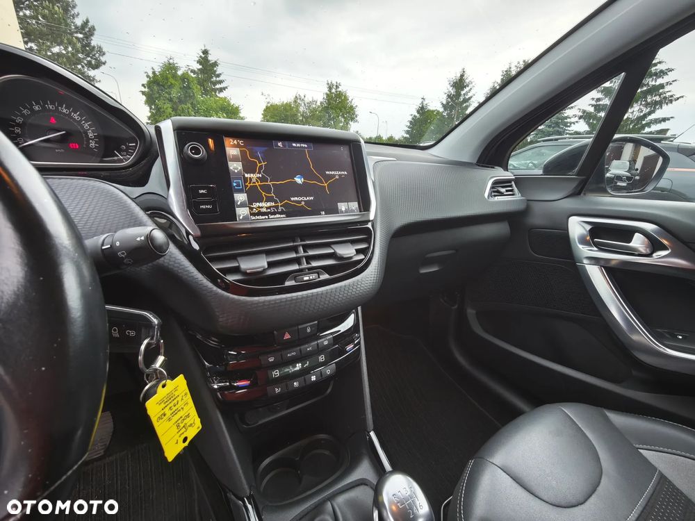 Peugeot 2008 1.6 BlueHDi Crossway S&S - 27