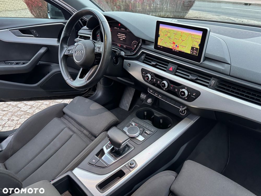 Audi A4 Avant 2.0 TFSI ultra S tronic design - 6