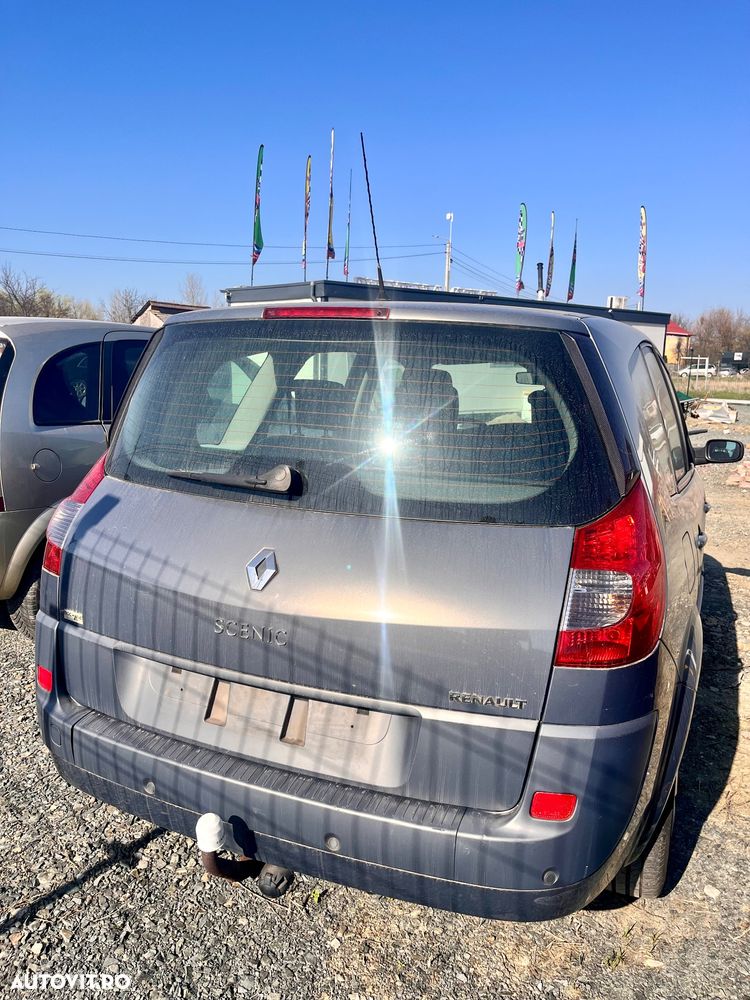 Renault Scenic - 9