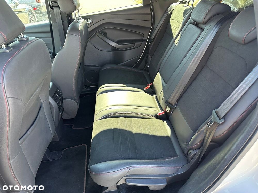 Ford Kuga 2.0 TDCi AWD ST-Line - 11