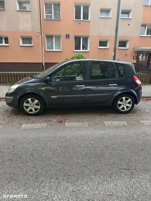 Renault Scenic 2.0 16V Dynamique - 3