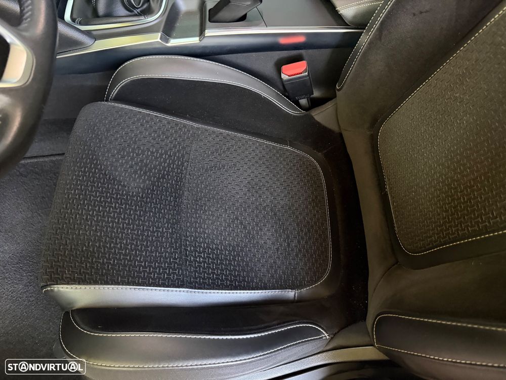 Renault Mégane Sport Tourer 1.5 dCi GT Line - 19