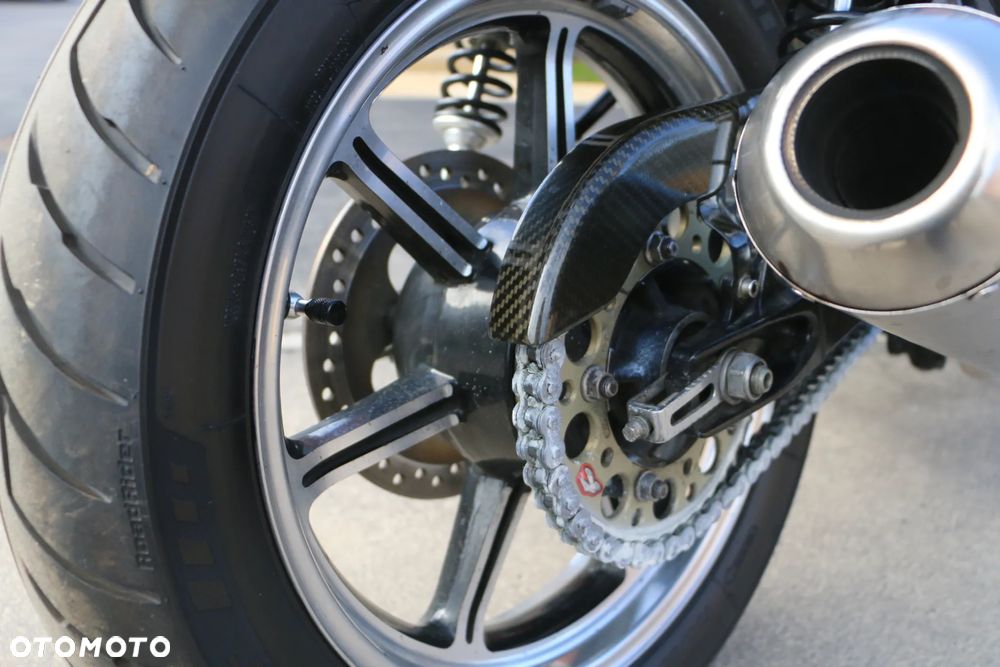 Triumph Bonneville - 5