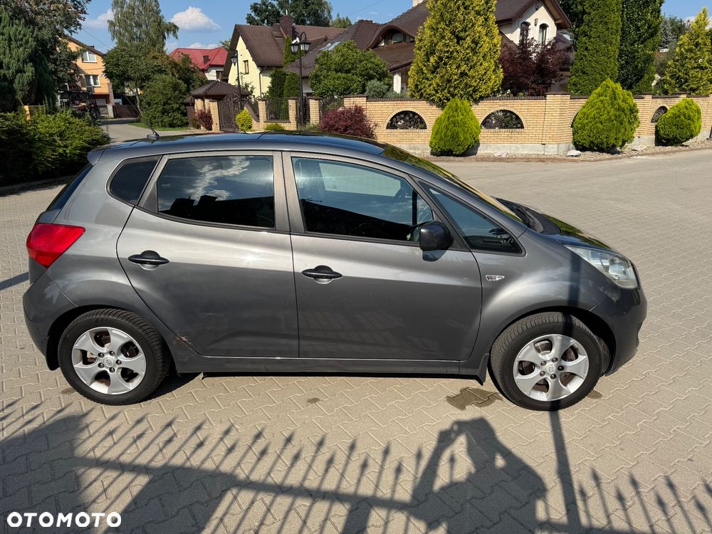 Kia Venga 1.4 L - 5