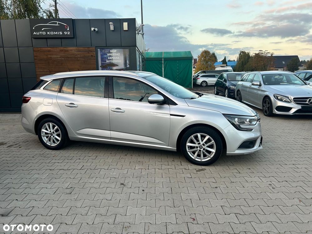 Renault Megane 1.5 dCi Dynamique EDC - 4