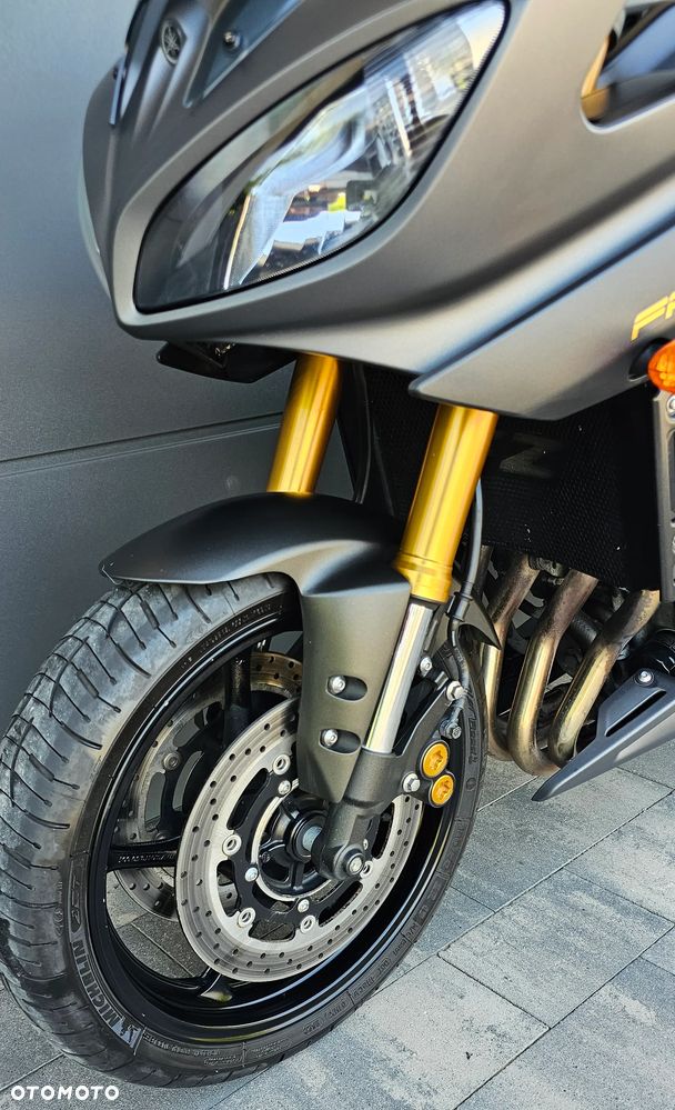 Yamaha FZ8 - 9