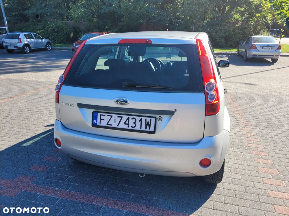 Ford Fiesta 1.4 Ambiente - 7