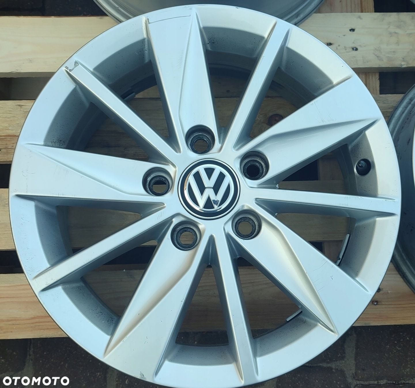Felgi Aluminiowe Oryg. Vw Golf VII Touran15 Cali 6Jx15 Et43 5x112 Ø57,1mm - 2