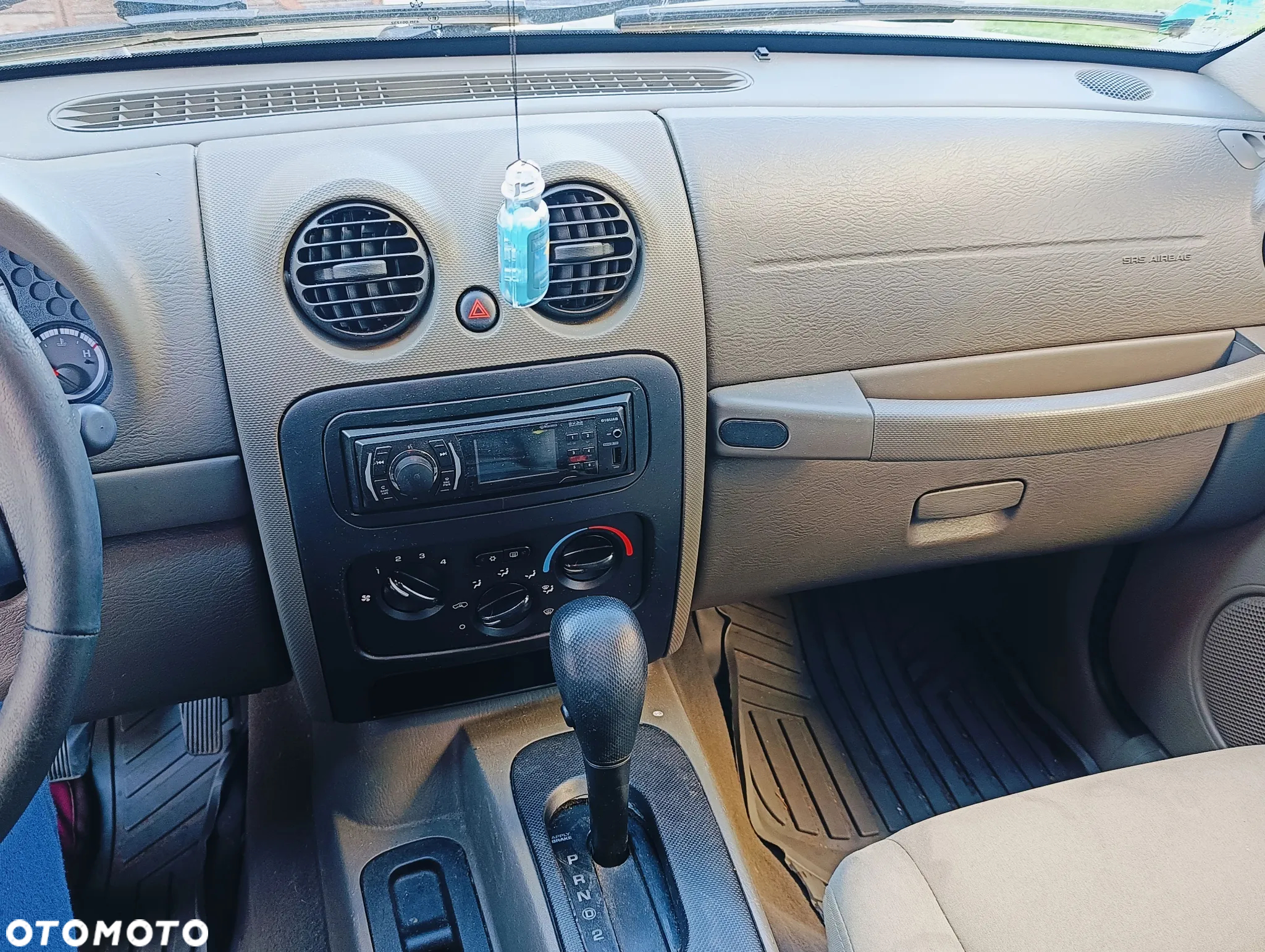 Jeep Liberty 3.7 4x4 - 20