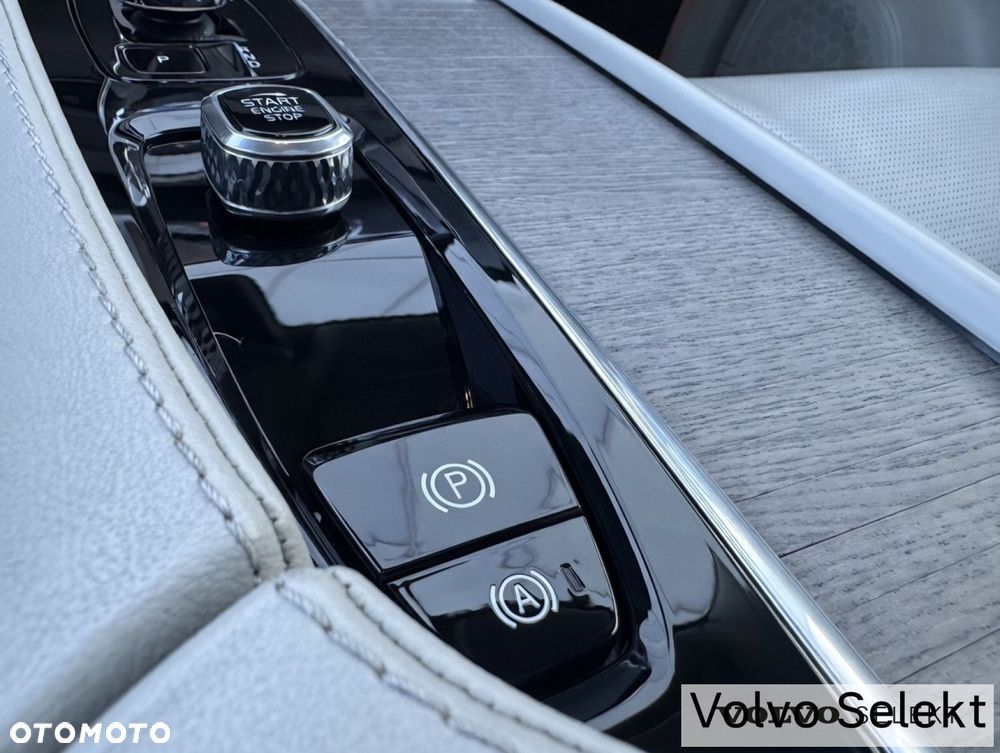 Volvo XC 90 - 24