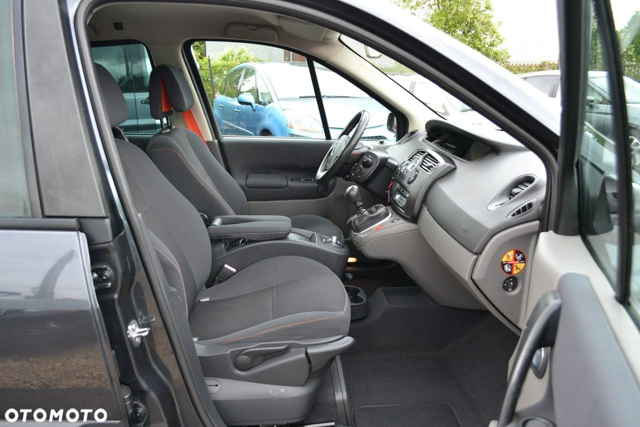 Renault Scenic Conquest - 13