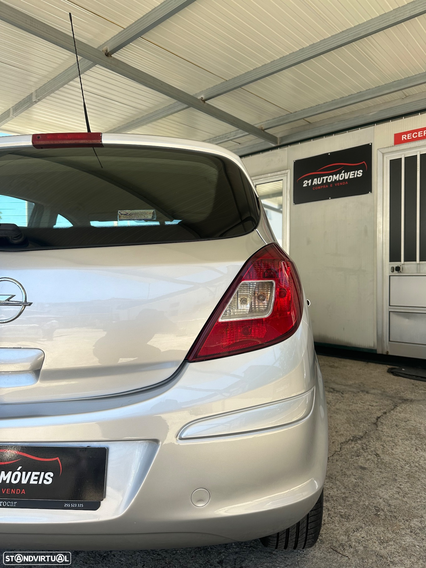 Opel Corsa 1.2 Enjoy Easytronic - 9
