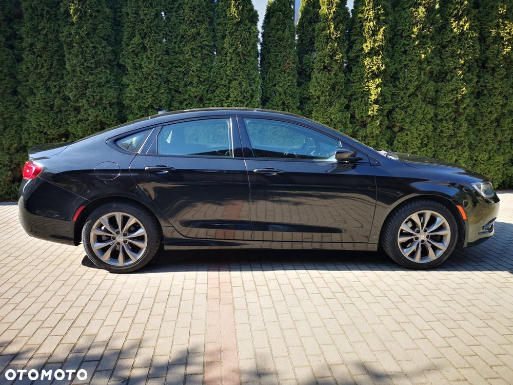 Chrysler 200 - 7