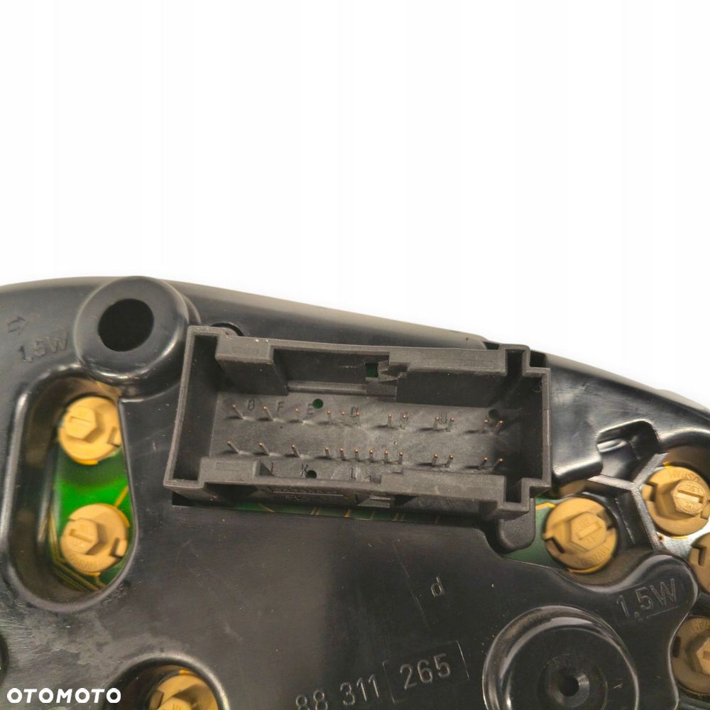 LICZNIK ZEGARY A2085402511 Mercedes CLK W208 2.3 K Benzyna 279 230km europa - 9