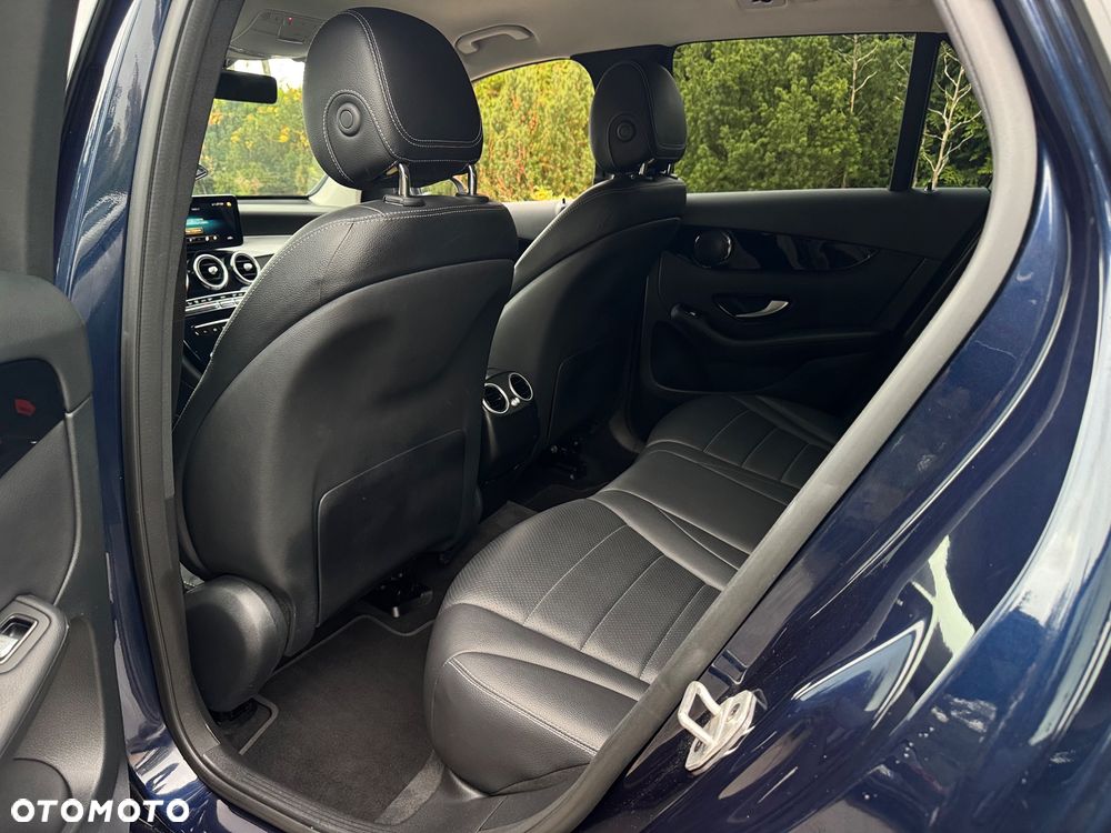 Mercedes-Benz GLC 220 d 4Matic 9G-TRONIC Exclusive - 20