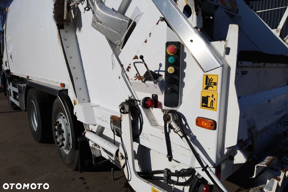 Volvo Śmieciarka VOLVO FE 340 - 23