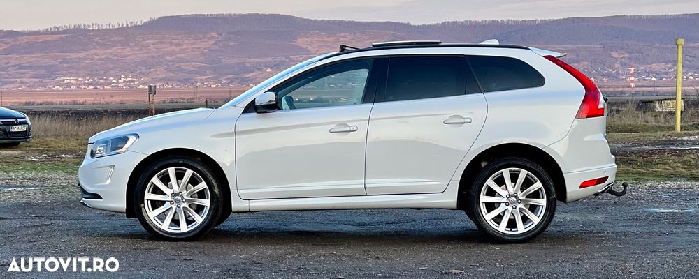 Volvo XC 60 D5 AWD Momentum - 10