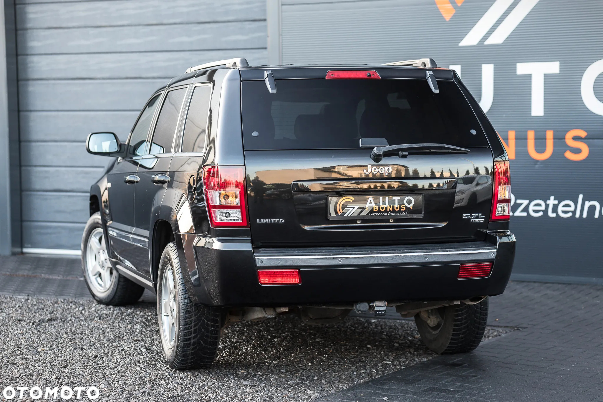 Jeep Grand Cherokee - 10
