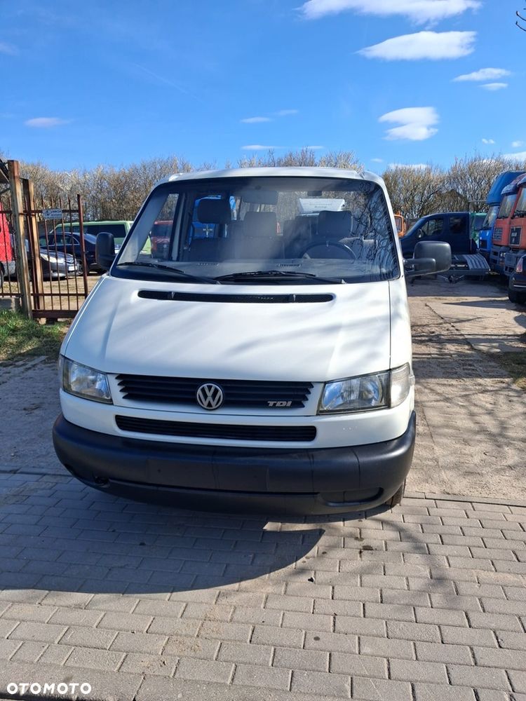 Volkswagen Caravelle Basis / CL - 4