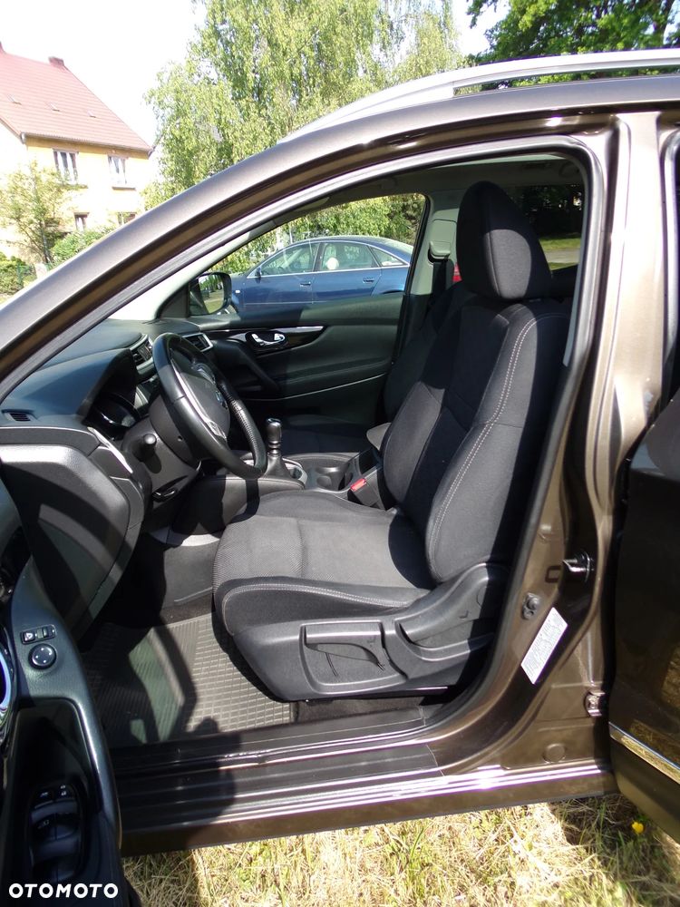 Nissan Qashqai 1.6 DIG-T N-Connecta - 15