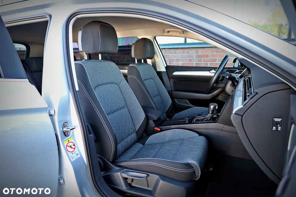 Volkswagen Passat 1.5 TSI EVO Business DSG - 21