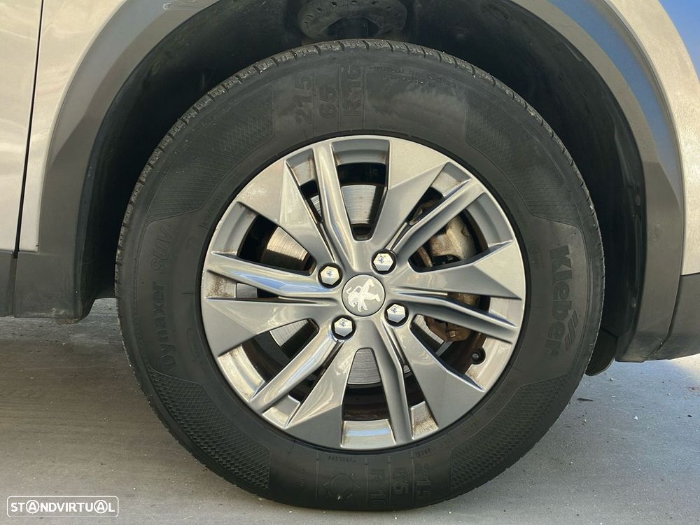 Peugeot e-2008 50 kWh Active Pack - 10