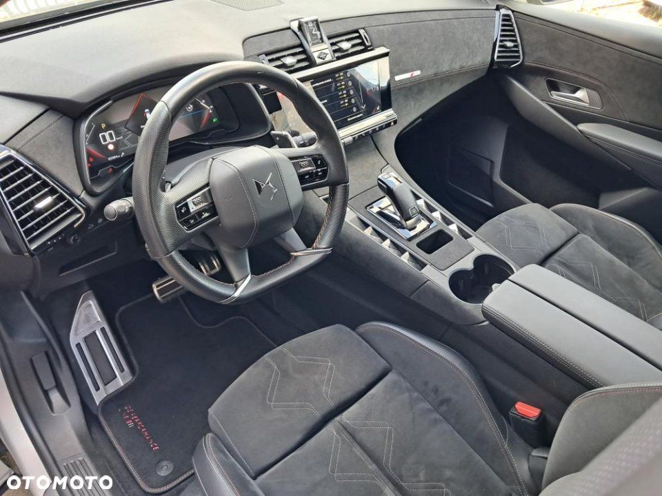 DS Automobiles DS 7 Crossback - 14