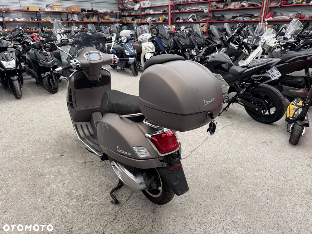 Vespa GTS - 6