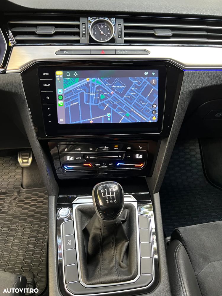 Volkswagen Passat 2.0 TDI Highline - 16