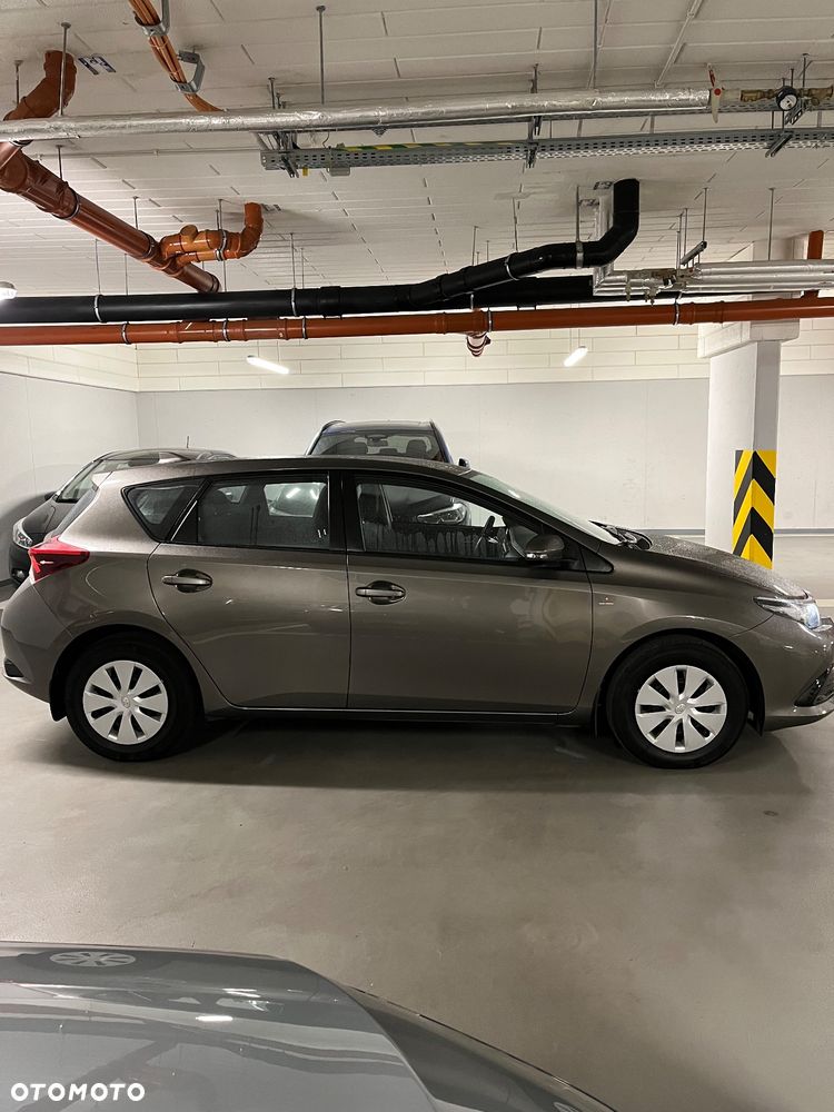 Toyota Auris 1.6 Active - 3