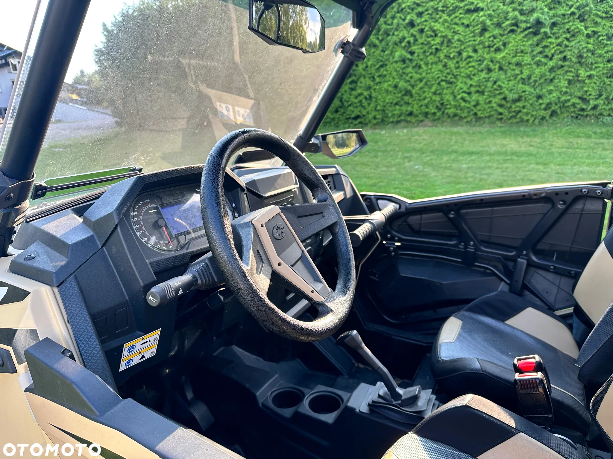 Polaris RZR - 6