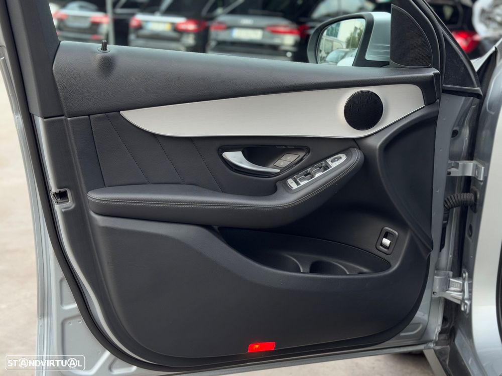 Mercedes-Benz GLC 300 de 4Matic 9G-TRONIC AMG Line - 26