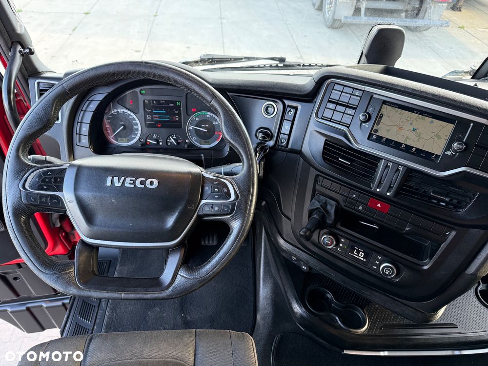 Iveco S-Way - 16