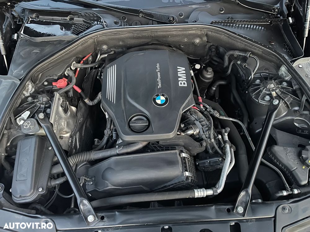 BMW Seria 5 520d Aut. M Sport Edition - 31