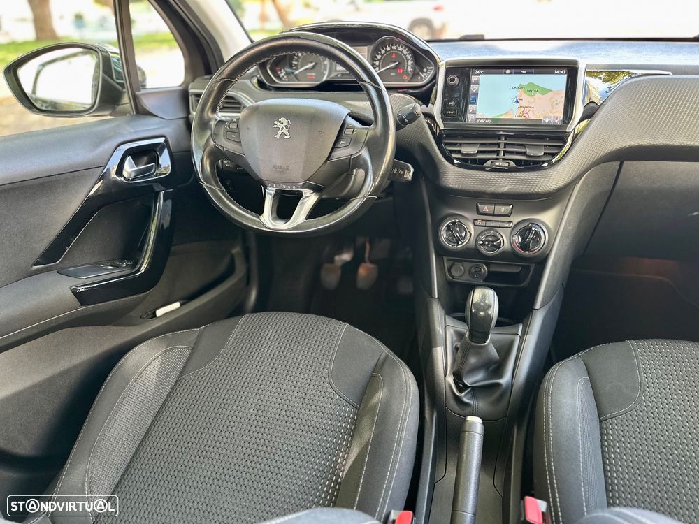 Peugeot 208 1.2 VTi Allure - 26