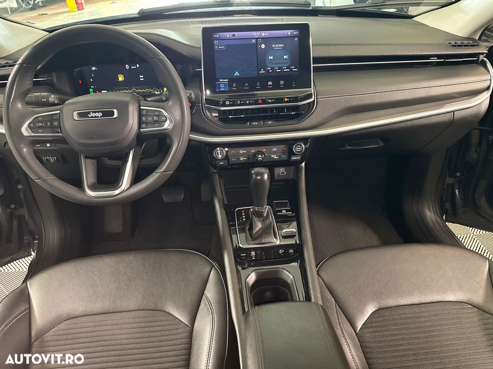 Jeep Compass - 10