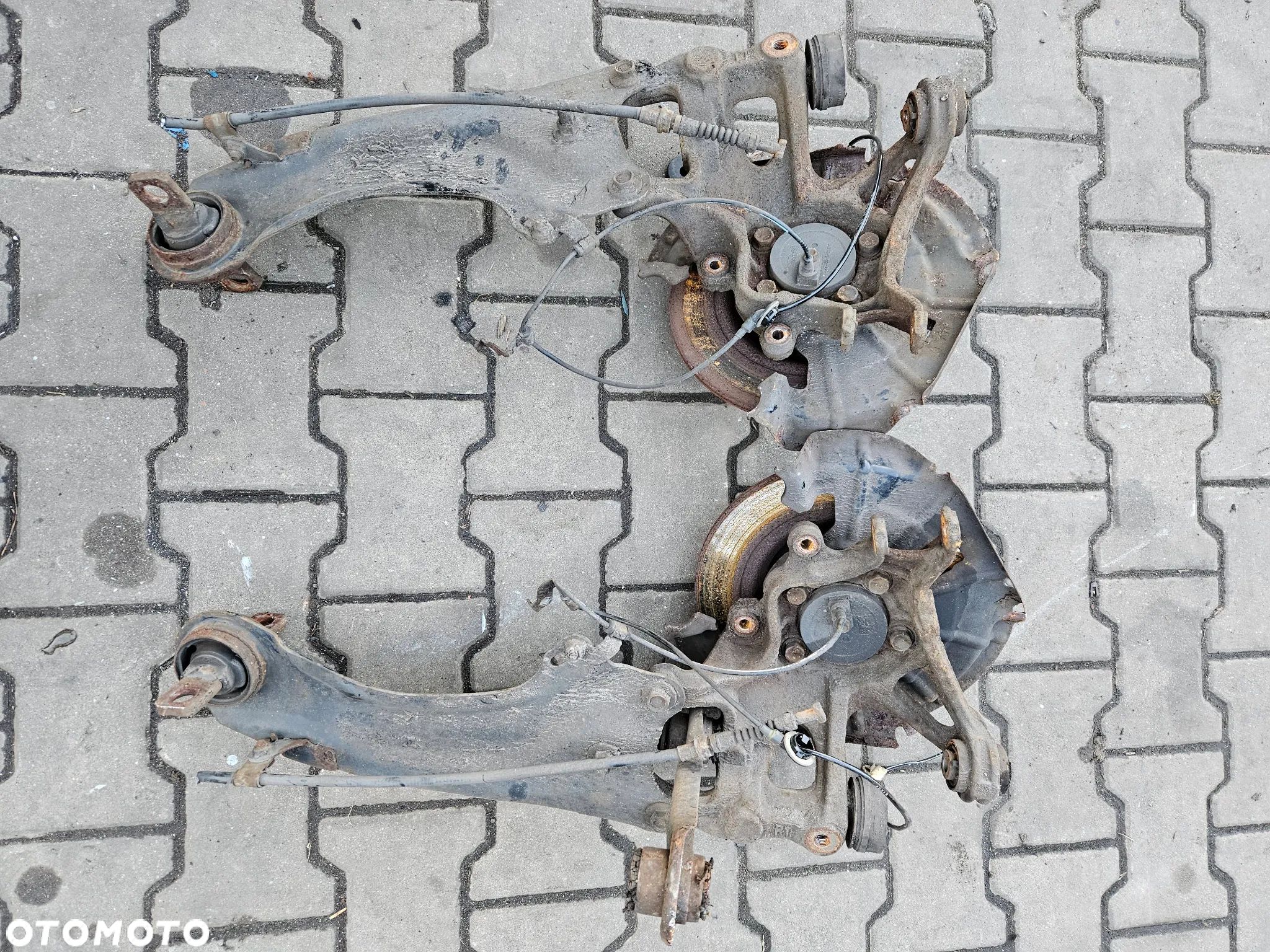 Mazda 6 GH wahacz piasta tyl tylny prawy   09 - 1