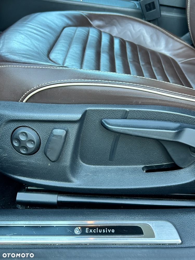 Volkswagen Passat 2.0 TDI Highline R-Style DSG - 18