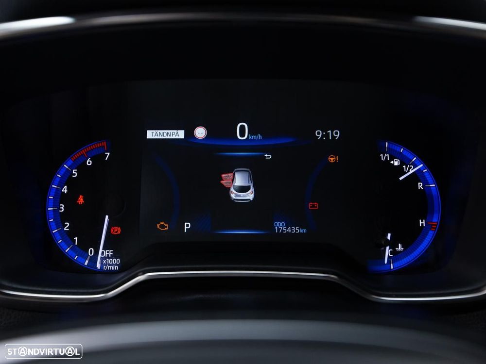 Toyota Corolla 1.8 Hybrid Comfort - 22